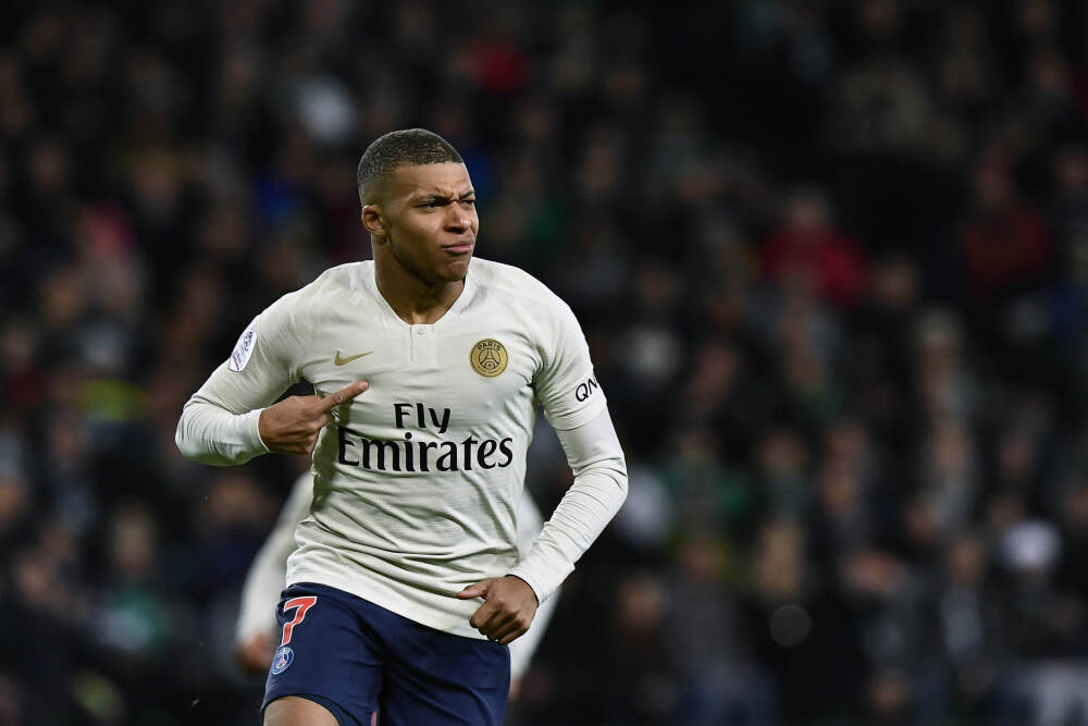 特斯拉版“生死竞速”将在2026年上演？曾经的“忠实信徒”：恐遭清算！